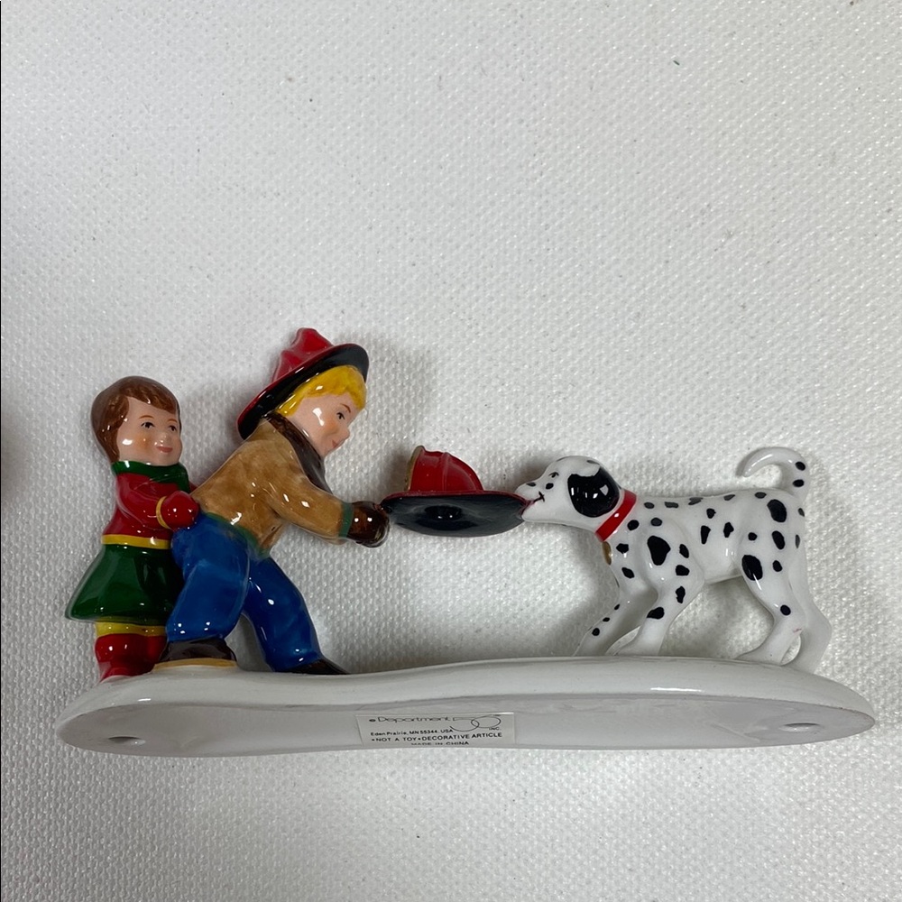 Dept. 56 Snow Village Accessory, "Fun at the Firehouse." Set of 2 figures - Picture 5 of 15